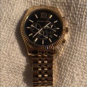 Michael kors gold watch